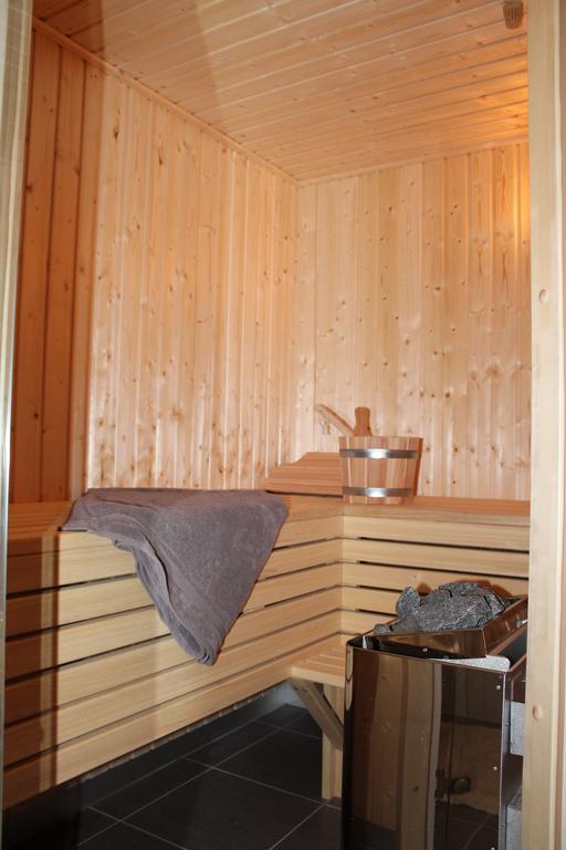 Fischer'S Ferienhaus Ruegen Mit Sauna Und Kamin Ummanz Cameră foto